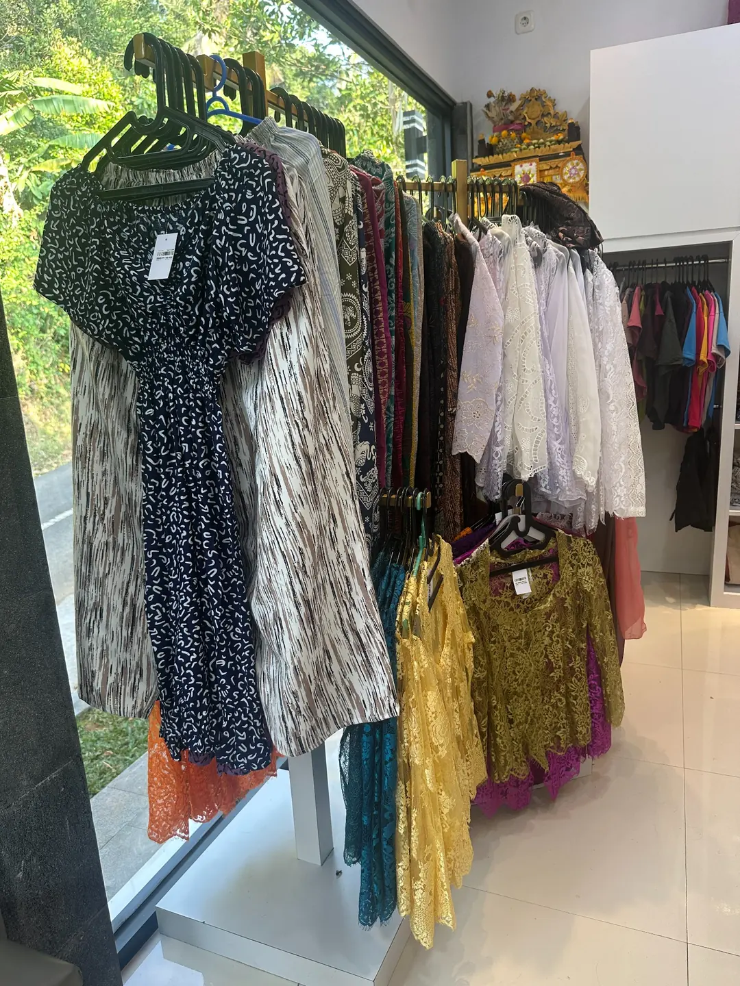 Kebaya bordir premium